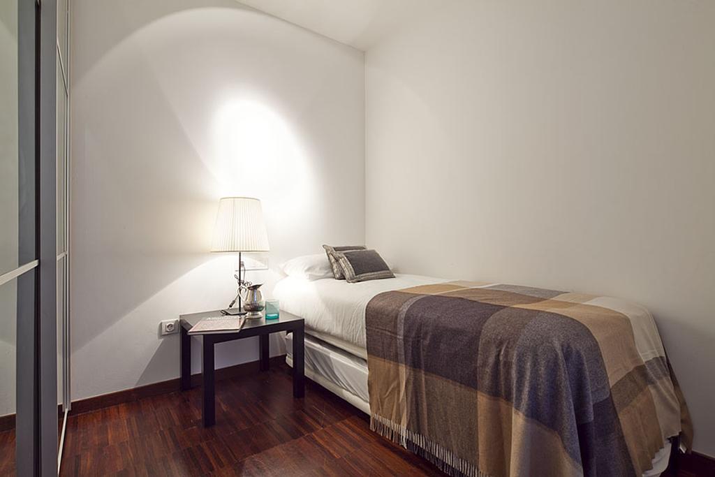 Apartment Barcelona Rentals - Sarria Apartments Near Center Exterior foto